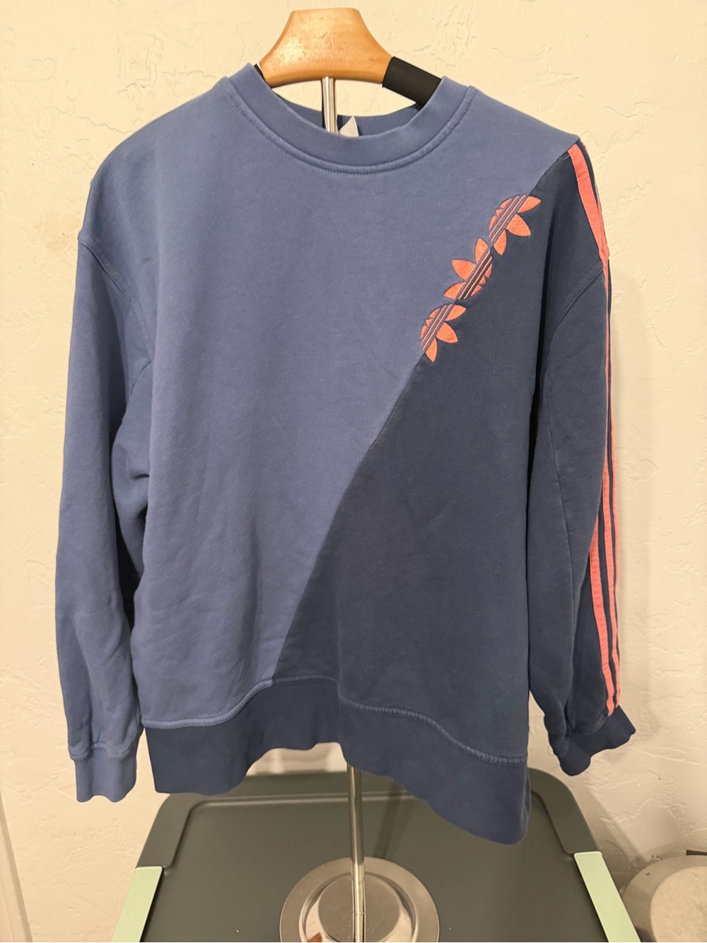 adidas Navy Blue Crewneck Sweatshirt with Black Trefoil Tag